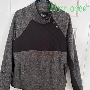 Women’s quilted pullover